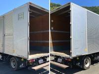 三菱ふそうキャンターアルミバン小型（2t・3t）[写真12]