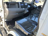 三菱ふそうキャンターアルミバン小型（2t・3t）[写真32]