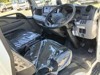 三菱ふそうキャンターアルミバン小型（2t・3t）[写真35]