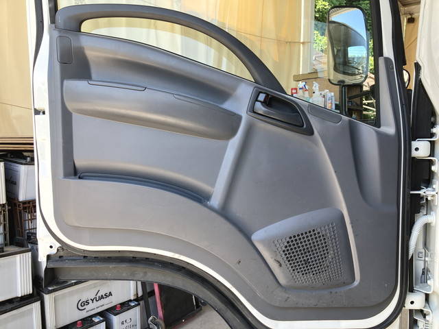 いすゞエルフ平ボディ小型（2t・3t）[写真29]