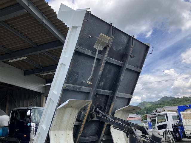 三菱ふそうキャンターダンプ小型（2t・3t）[写真13]