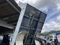 三菱ふそうキャンターダンプ小型（2t・3t）[写真13]