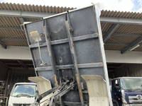 三菱ふそうキャンターダンプ小型（2t・3t）[写真14]