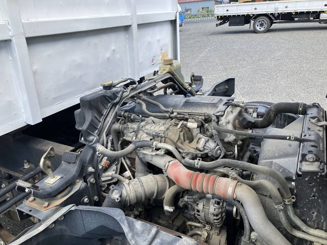 三菱ふそうキャンターダンプ小型（2t・3t）[写真23]