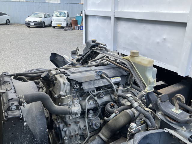 三菱ふそうキャンターダンプ小型（2t・3t）[写真24]