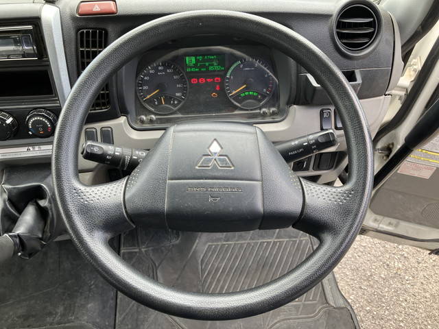 三菱ふそうキャンターダンプ小型（2t・3t）[写真33]