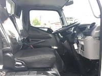 三菱ふそうキャンター平ボディ小型（2t・3t）[写真28]