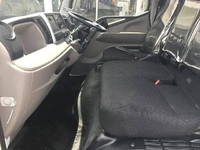 三菱ふそうキャンター平ボディ小型（2t・3t）[写真29]