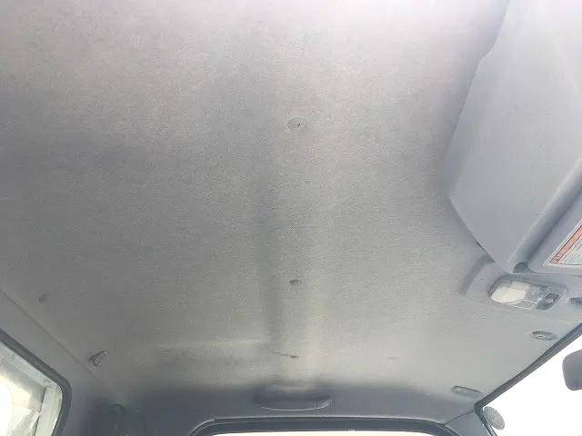 三菱ふそうキャンター平ボディ小型（2t・3t）[写真29]