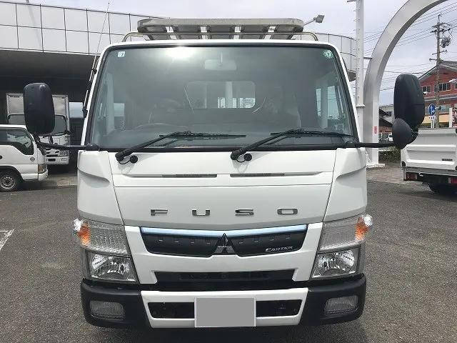 三菱ふそうキャンター平ボディ小型（2t・3t）[写真03]