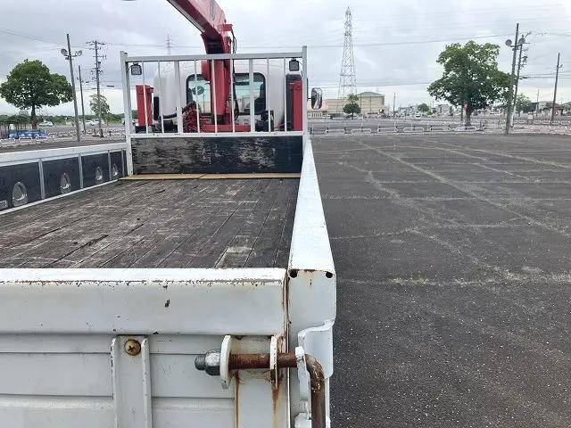 いすゞフォワードセルフクレーン5段中型（4t）[写真17]