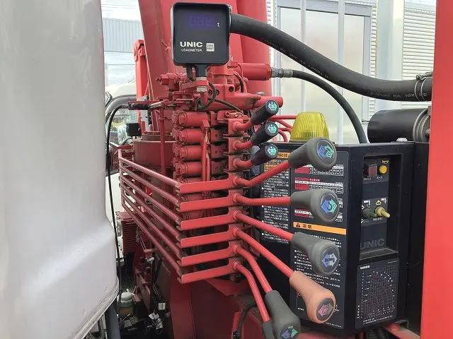 いすゞフォワードセルフクレーン5段中型（4t）[写真19]