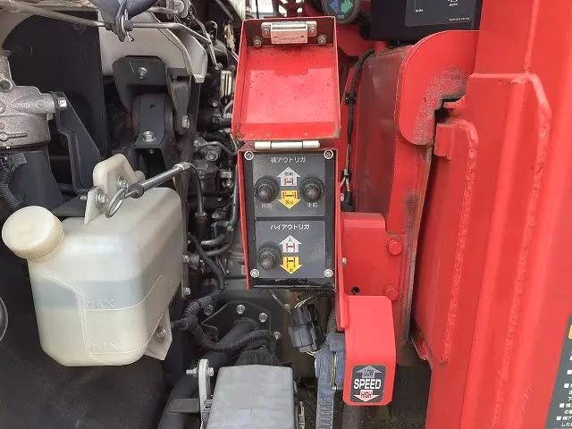 いすゞフォワードセルフクレーン5段中型（4t）[写真20]