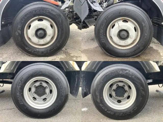 いすゞフォワードセルフクレーン5段中型（4t）[写真31]