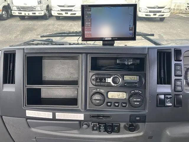 いすゞフォワードセルフクレーン5段中型（4t）[写真37]