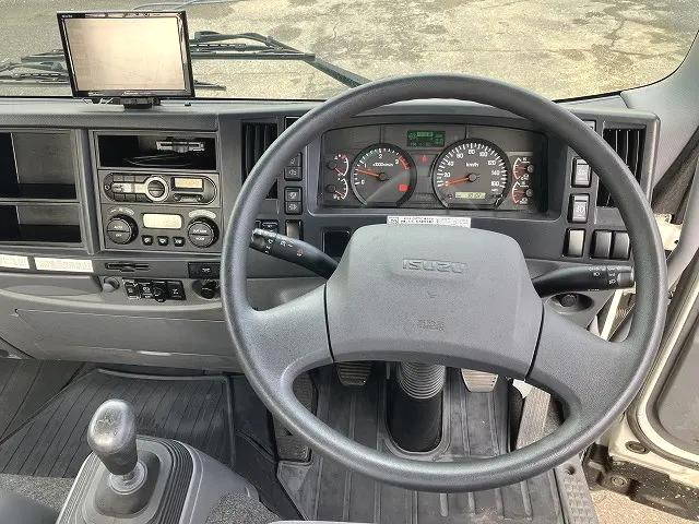 いすゞフォワードセルフクレーン5段中型（4t）[写真39]