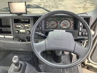 いすゞフォワードセルフクレーン5段中型（4t）[写真40]