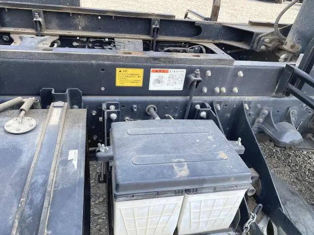 いすゞフォワード深ダンプ（土砂禁ダンプ）中型（4t）[写真21]