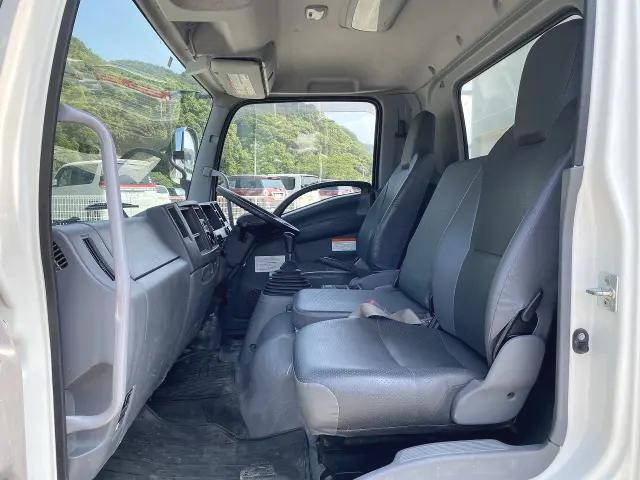 いすゞフォワード深ダンプ（土砂禁ダンプ）中型（4t）[写真27]