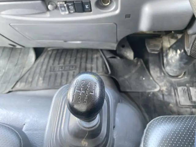 いすゞフォワード深ダンプ（土砂禁ダンプ）中型（4t）[写真32]