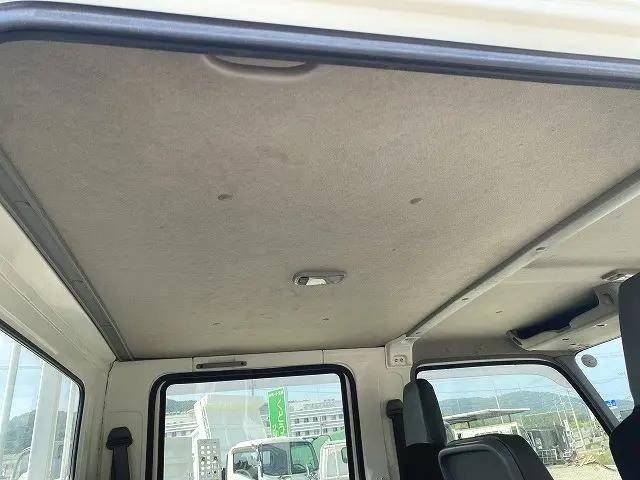 日野デュトロダブルキャブ（Wキャブ）小型（2t・3t）[写真18]