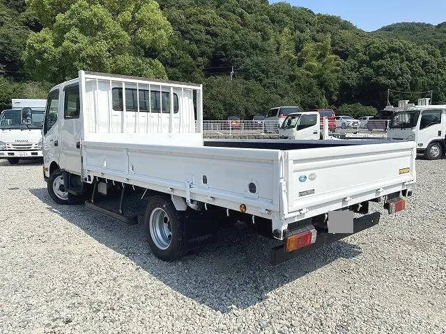 日野デュトロダブルキャブ（Wキャブ）小型（2t・3t）[写真02]