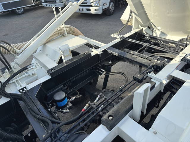 日野レンジャー汚泥吸引車中型（4t）[写真19]