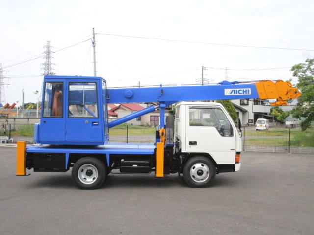 三菱ふそうキャンタートラッククレーン小型（2t・3t）[写真05]