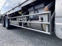 UDトラックスクオンアルミブロック大型（10t）[写真15]