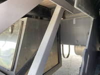 UDトラックスクオンアルミブロック大型（10t）[写真17]