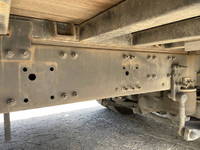 UDトラックスクオンアルミブロック大型（10t）[写真18]