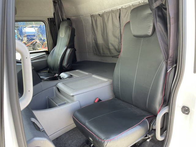 UDトラックスクオンアルミブロック大型（10t）[写真26]