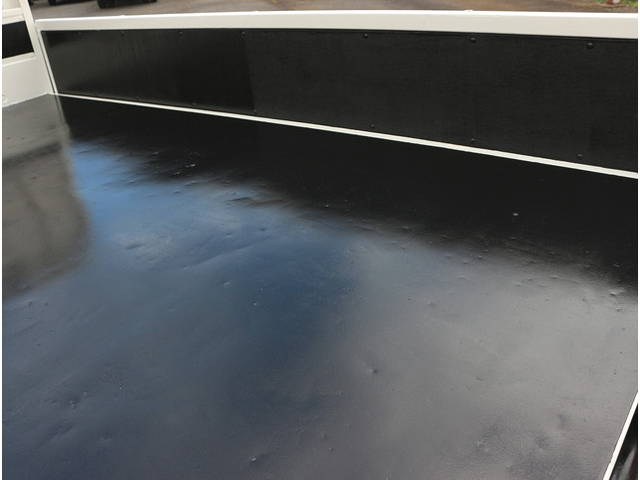 日野デュトロ平ボディ小型（2t・3t）[写真11]