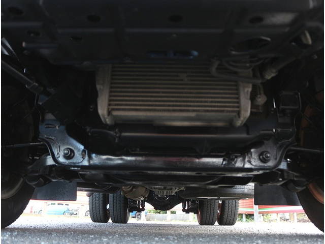 日野デュトロ平ボディ小型（2t・3t）[写真14]