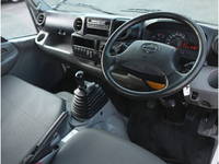 日野デュトロ平ボディ小型（2t・3t）[写真21]