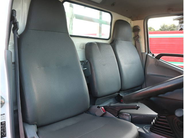 日野デュトロ平ボディ小型（2t・3t）[写真22]