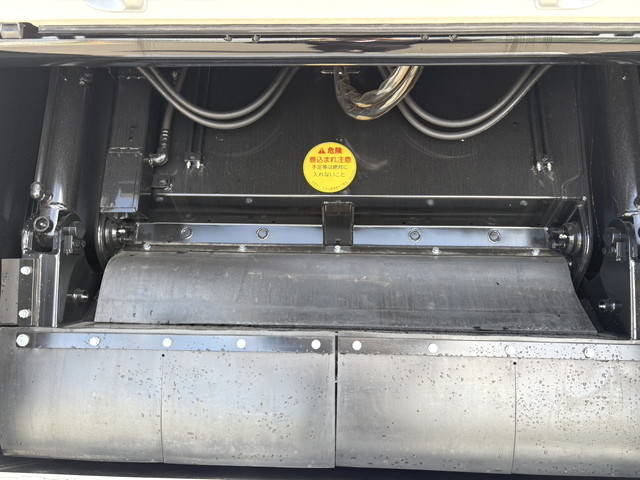 日野デュトロパッカー車（塵芥車）小型（2t・3t）[写真11]