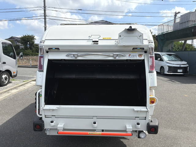 日野デュトロパッカー車（塵芥車）小型（2t・3t）[写真09]