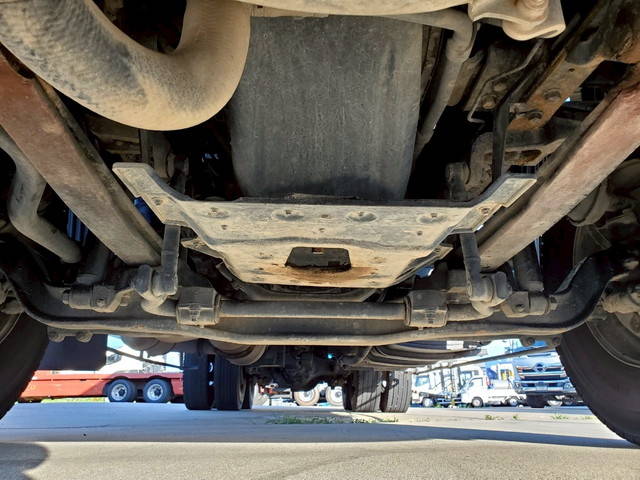 日野プロフィアコンテナ専用車大型（10t）[写真24]