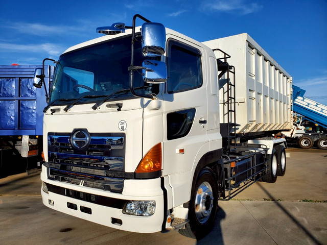 日野プロフィアコンテナ専用車大型（10t）[写真03]