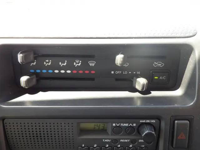 トヨタダイナ平ボディ小型（2t・3t）[写真10]