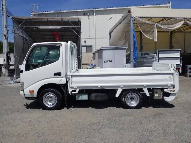 トヨタダイナ平ボディ小型（2t・3t）[写真03]