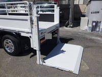 三菱ふそうキャンター平ボディ小型（2t・3t）[写真12]