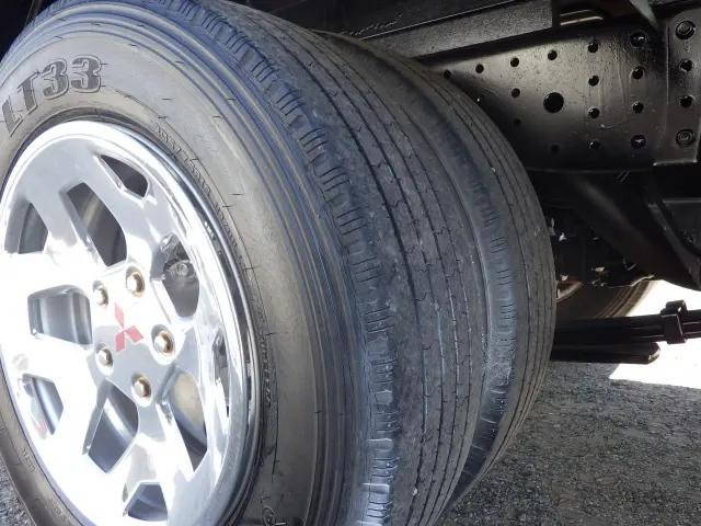 三菱ふそうキャンター平ボディ小型（2t・3t）[写真19]