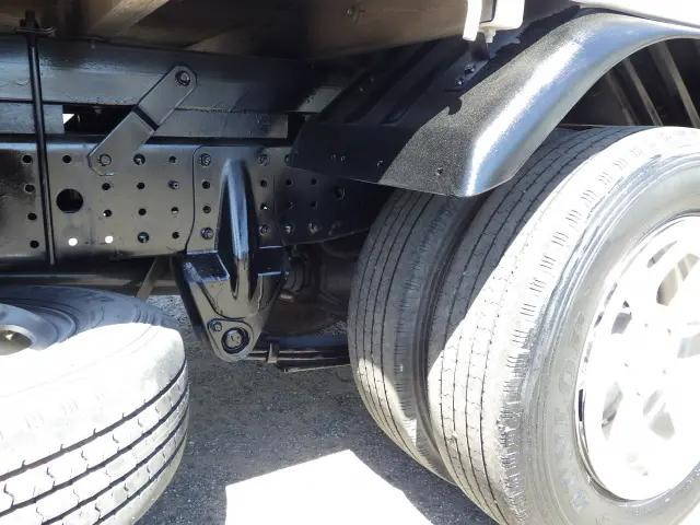 三菱ふそうキャンター平ボディ小型（2t・3t）[写真25]