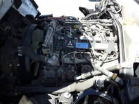 三菱ふそうキャンター平ボディ小型（2t・3t）[写真32]