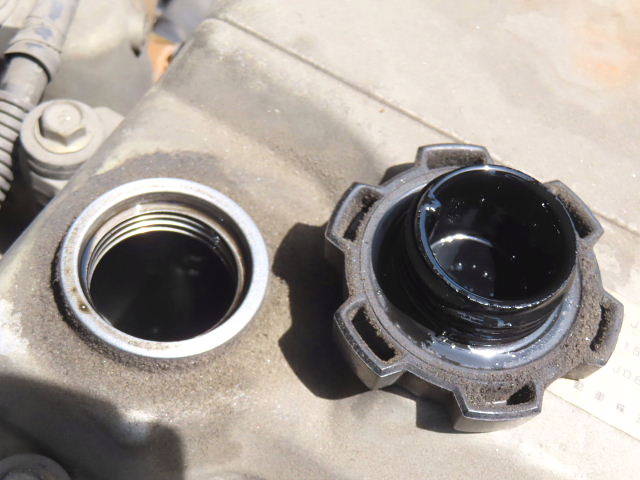 日野レンジャーパッカー車（塵芥車）中型（4t）[写真17]