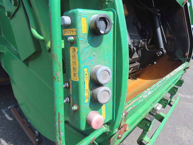 日野レンジャーパッカー車（塵芥車）中型（4t）[写真26]