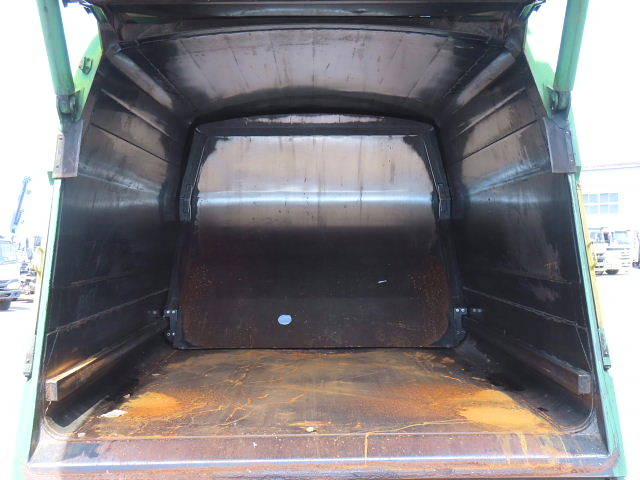 日野レンジャーパッカー車（塵芥車）中型（4t）[写真29]