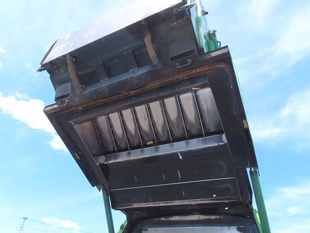 日野レンジャーパッカー車（塵芥車）中型（4t）[写真31]